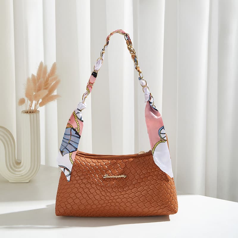 Fashionable and Versatile Silk Scarf Decorated Shoulder Bag with PU Texture and Woven Pattern, a Must-Have for Commuting and Shopping, Women's Shoulder Underarm Bag