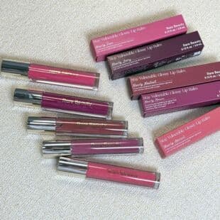 Rare Beauty Selena Hydrating Glossy Lip Gloss Nearly Neutral 3.8ml Nude Brown Milk Tea