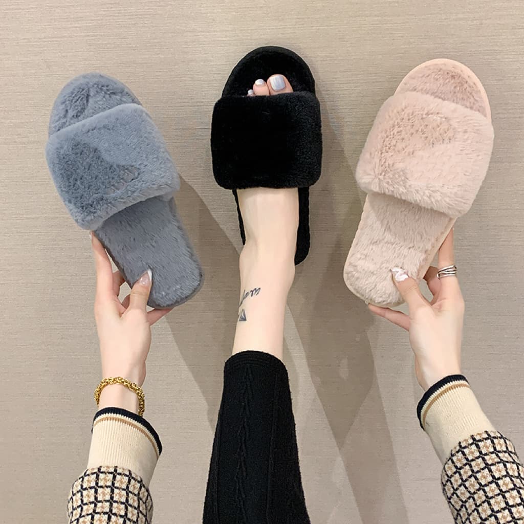 Flat V-Shaped Fuzzy Slippers for Women, New Fall/Winter Style, Home Wear with Rhinestones, Flat Bottom, Warm Cotton Slippers