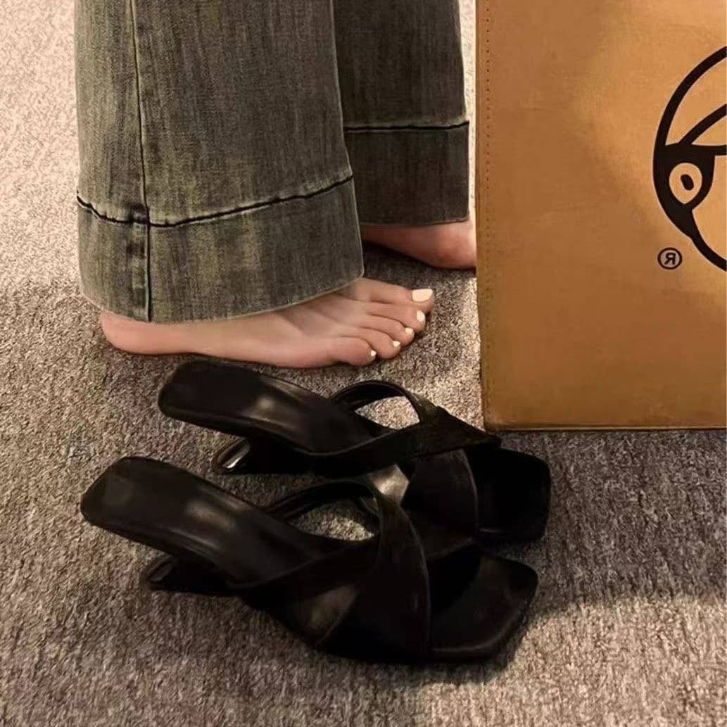 2025 Summer New Korean Style High Heel Niche Slippers for Women, Trendy Versatile Outdoor Square Toe Open Toe Sandals