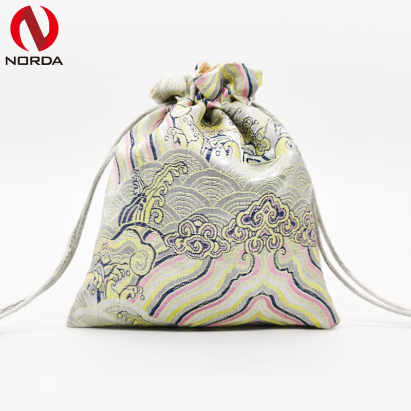 New brocade bag, horn comb bag, embroidered jewelry bag, drawstring drawstring silk bag, sachet bag, cultural toy jewelry bag