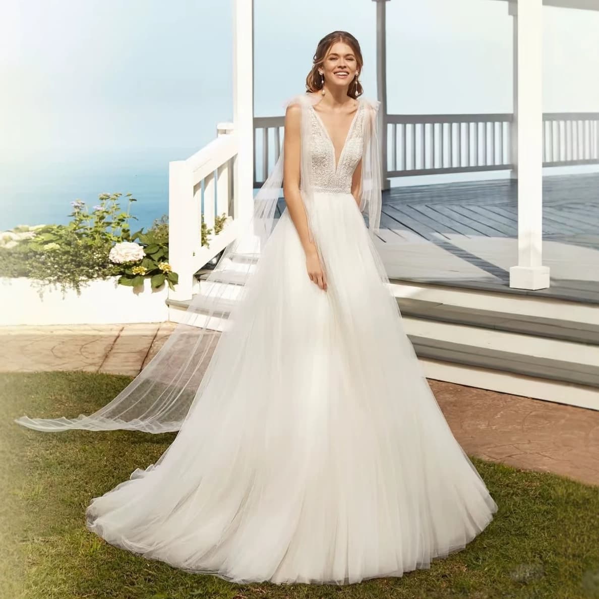 New Cross-Border Forest Lace V-Neck Ribbon Wedding Dress Bride Strapless Small Train Simple Light Wedding Dress Entrance Dress
