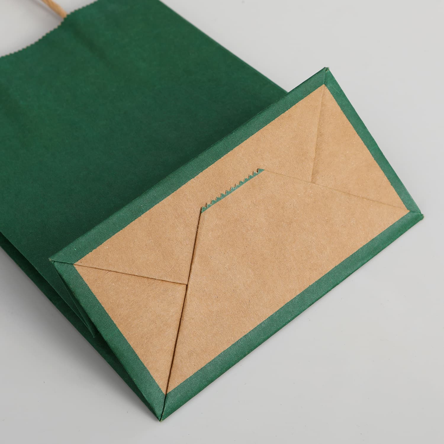 Amazon Kraft Paper Bag for Export, Eco-Friendly Takeout Packaging Bag, Gift Bag for Bakery, Beverages, and Coffee