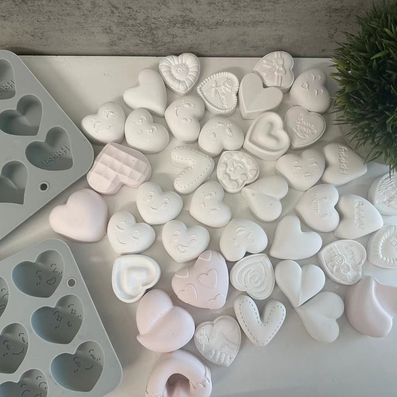 Valentine's Day Heart Silicone Mold Heart-Shaped Cake Mold Plaster Decoration Mold
