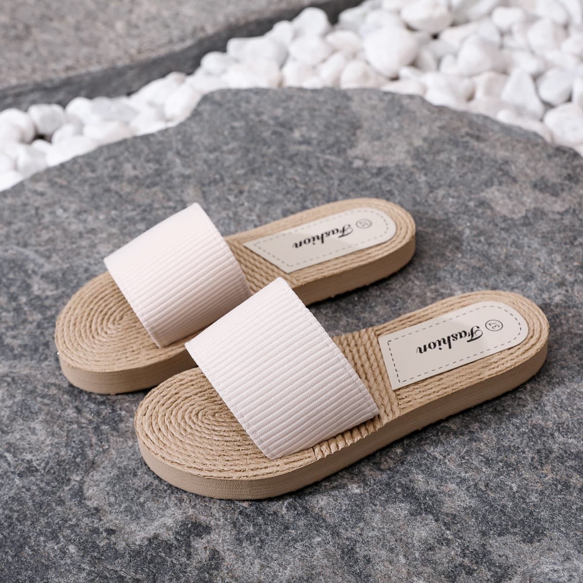 New Ethnic Style Summer Flip Flops for Women, Fashionable Hemp Rope Look Upper, Casual Cross-Border Women's Sandals