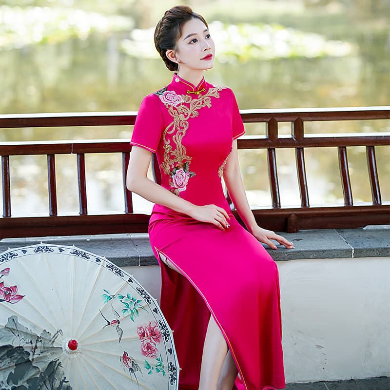 2026 New Chinese-style Elegant Performance Cheongsam Retro Fitted Catwalk Cheongsam Body Shaping Performance Dress