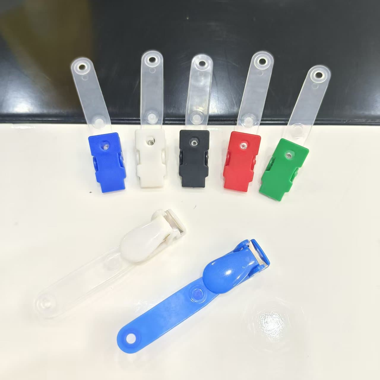 PVC clip blue transparent flip-top card holder with spring plastic ID badge clip