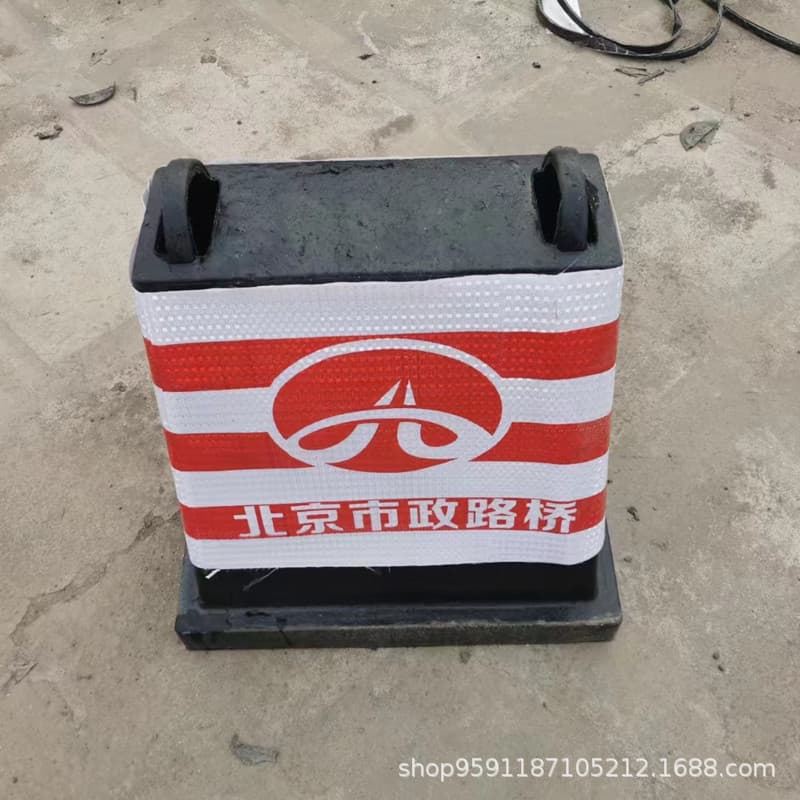 Factory Direct Rubber Stackable Water-Filled Barriers Construction Crash Warning Roadblocks Durable Road Protection Pads