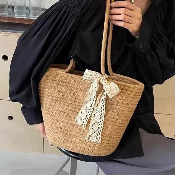 Fashion Lace Woven Women's Bag, Essential Shoulder Beach Bag for Middle-Aged Women, New Season Clothing Store Matching Bag