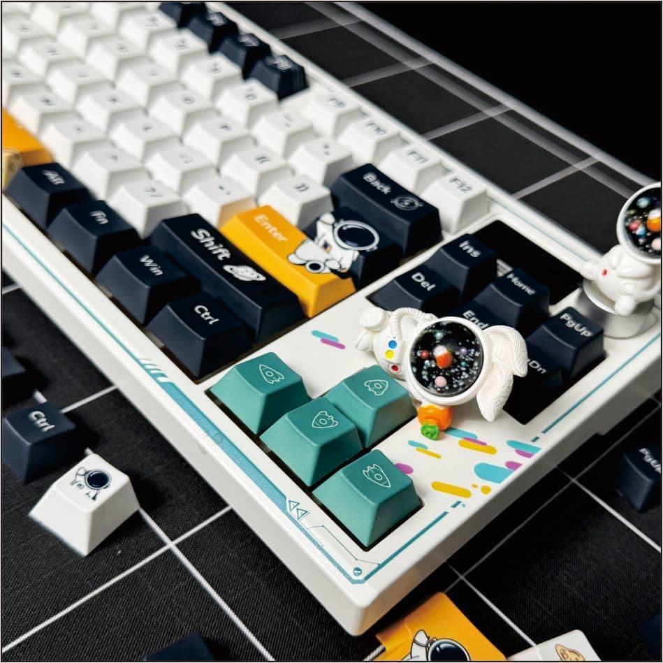 Astronaut keycaps high-looking diy cartoon full set of 108 keys full key adaptable mechanical keyboard theme keycaps