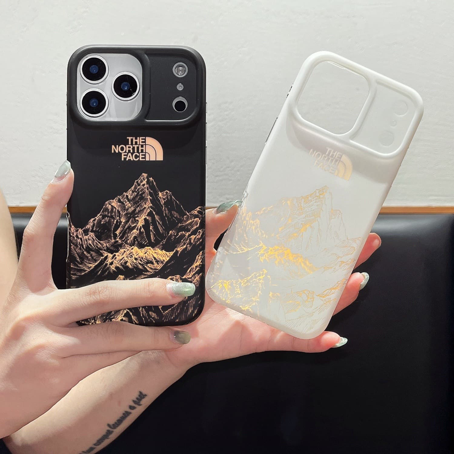 Trendy Laser North Face Case for iPhone 17/17PM, Compatible with iPhone 13/14 PROMAX, 15/16PRO