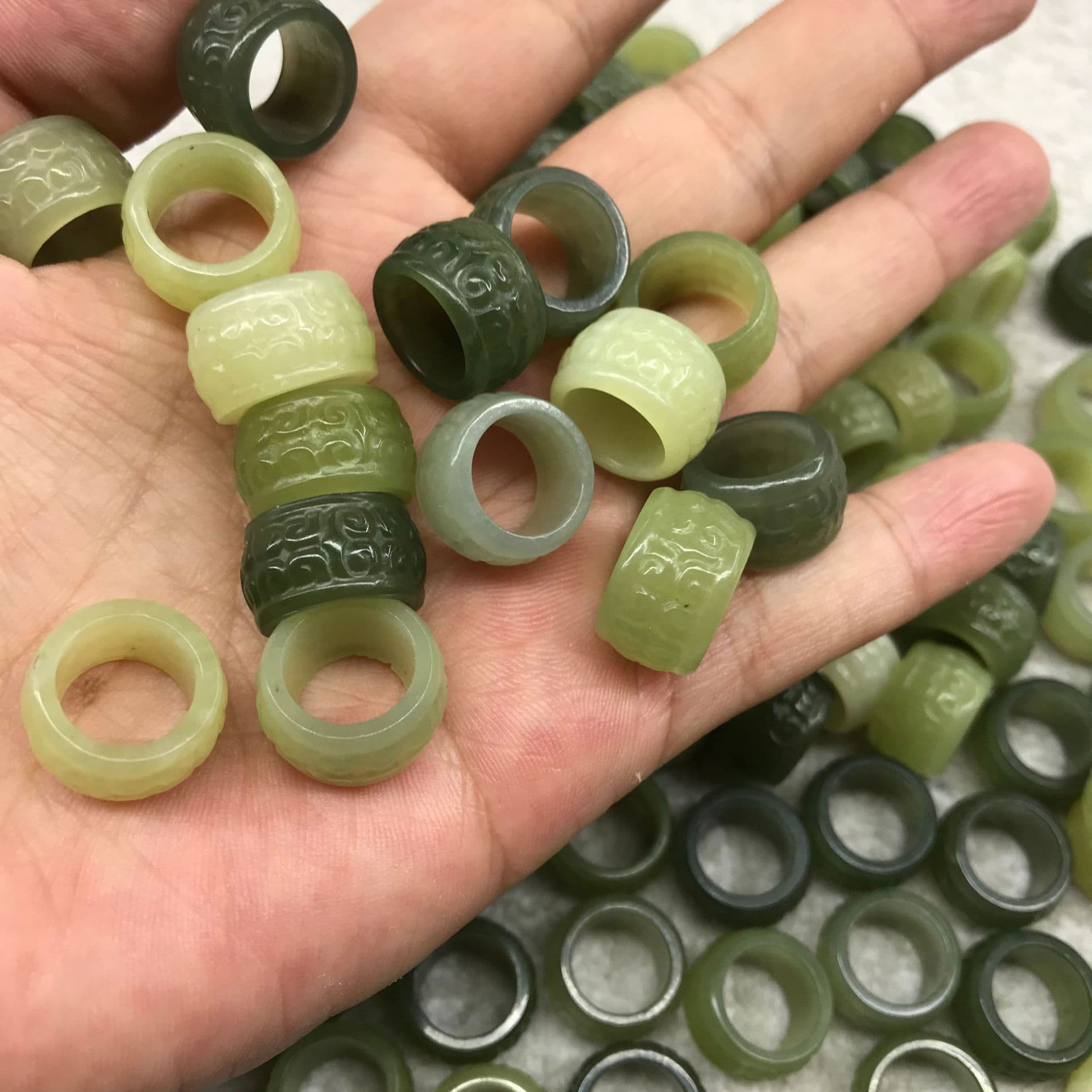 Yuexi Jewelry Hetian Jade Qinghai Material Back Pattern Running Ring Clasp Ring Accessories DIY Accessories Wholesale Popular Jade