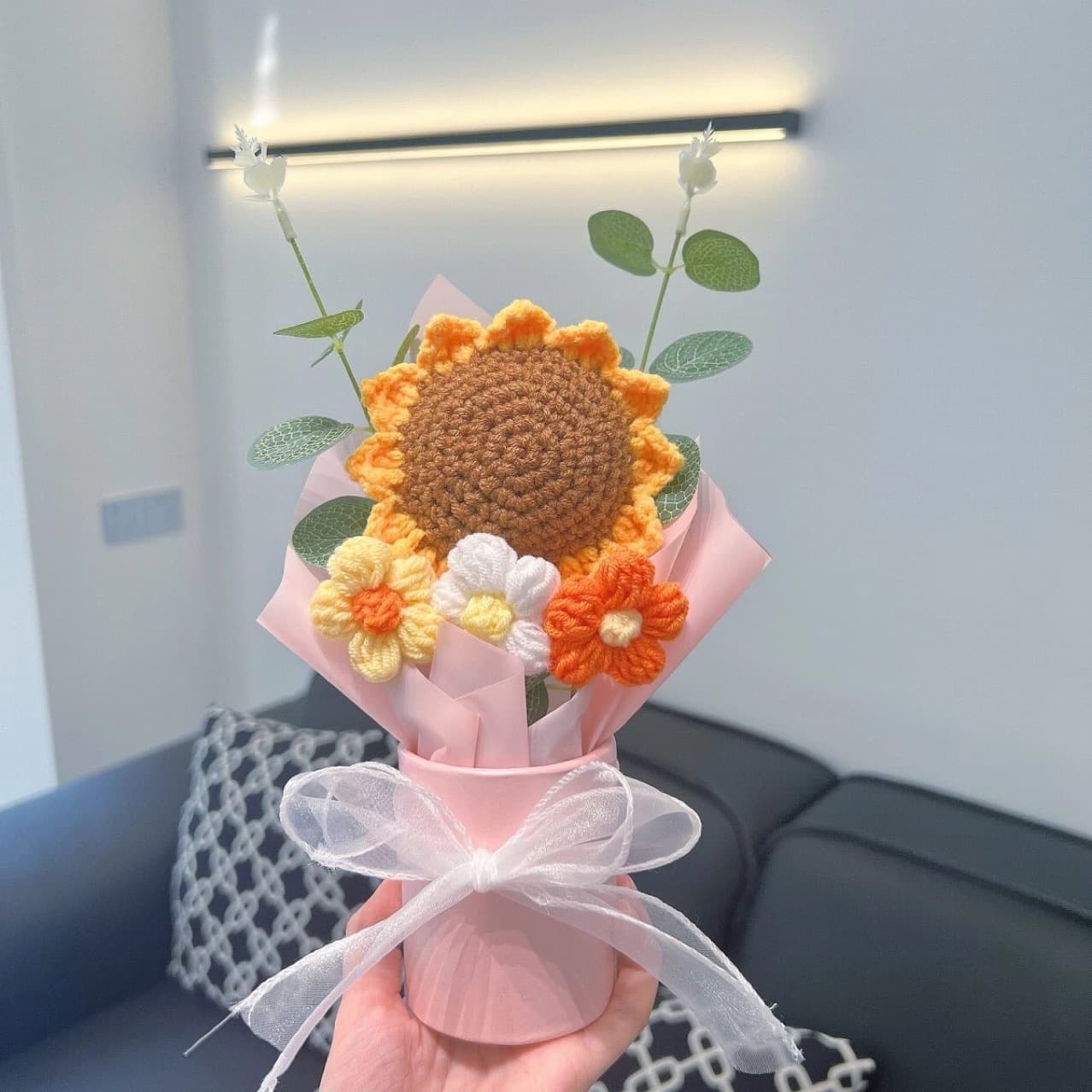 2025 Creative Teacher's Day Gift Practical Crochet Sunflower Red Pen Bouquet Ins Desktop Decoration Ornament