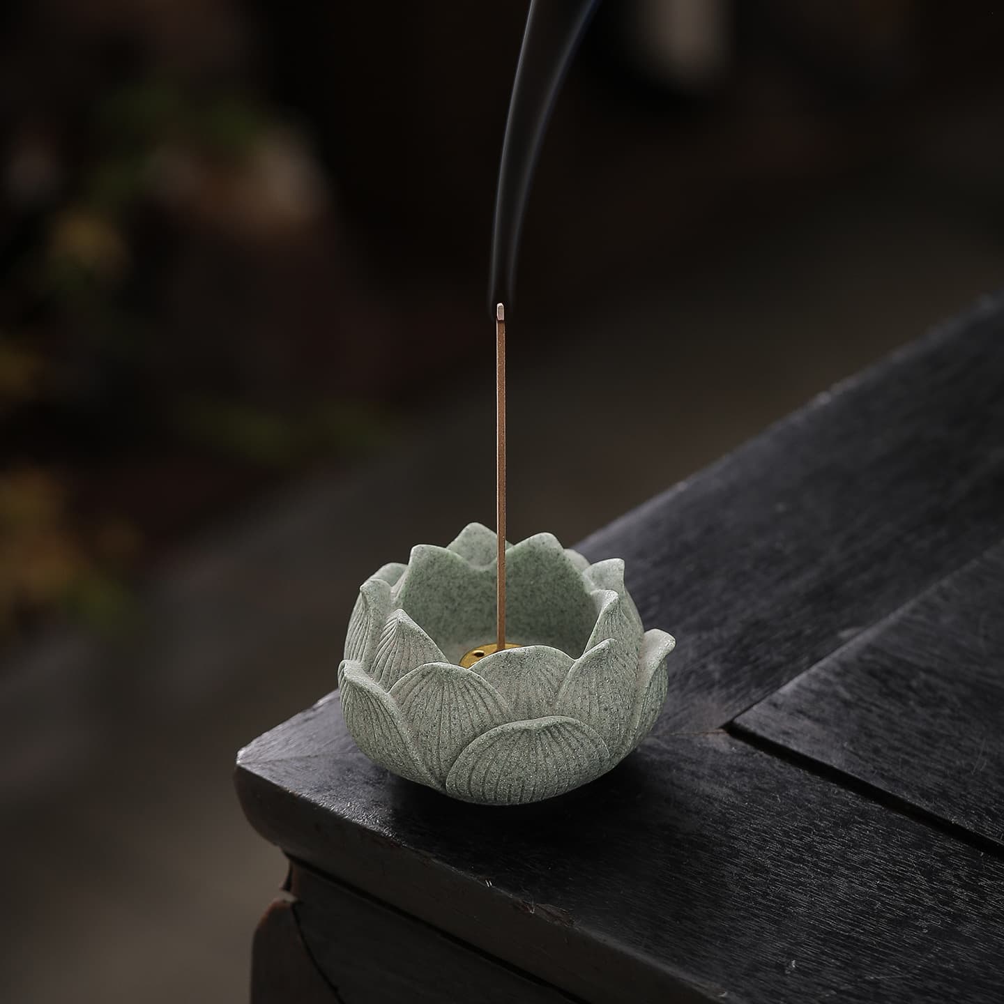Green Sandstone Incense Burner Indoor Agarwood Coil Incense Holder Home Office Desk Decorative Creative Aromatherapy Burner