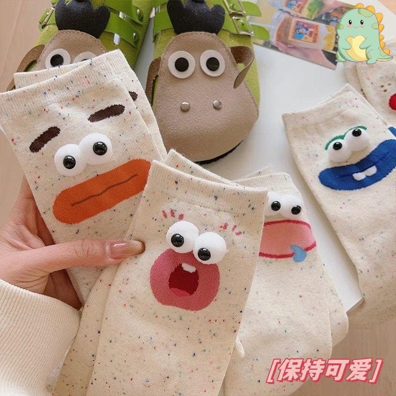 Hot-selling women's mid-calf socks for spring and autumn, big eye 3D design, internet-famous high-value couple's funny socks