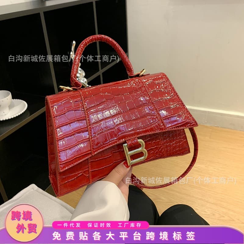 Fashionable portable hourglass bag, simple temperament, cross-border 2026 new high-end French niche single shoulder crossbody bag for women