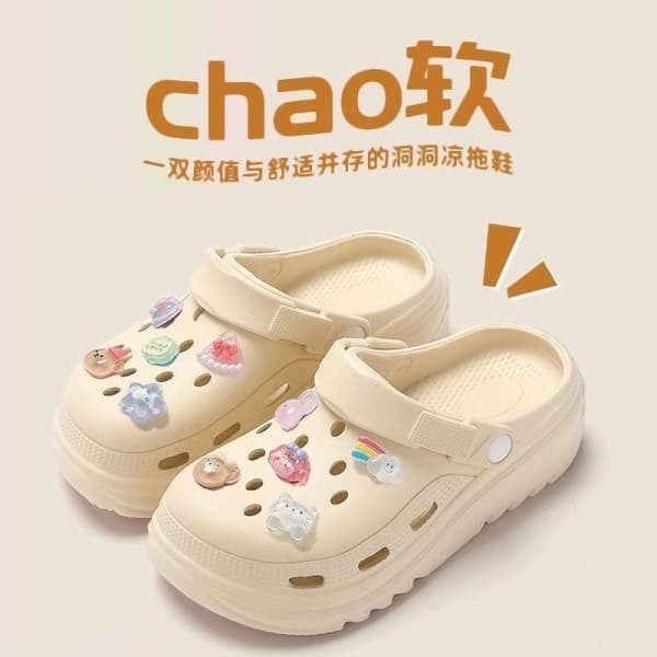 Women's Crocs, 2024 New Summer Style, Cute Cartoon Design, Home Wear, Non-Slip, Beach Wear, Closed-Toe Sandals