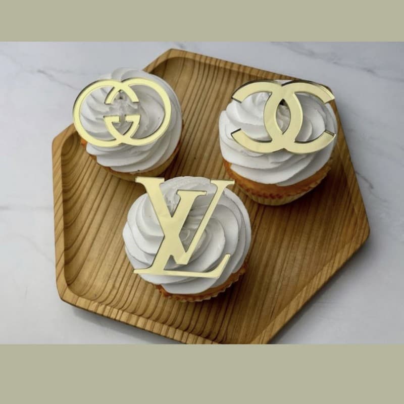Cross-border ins luxury logo cake decoration acrylic designer logo cupcake toppers party supplies