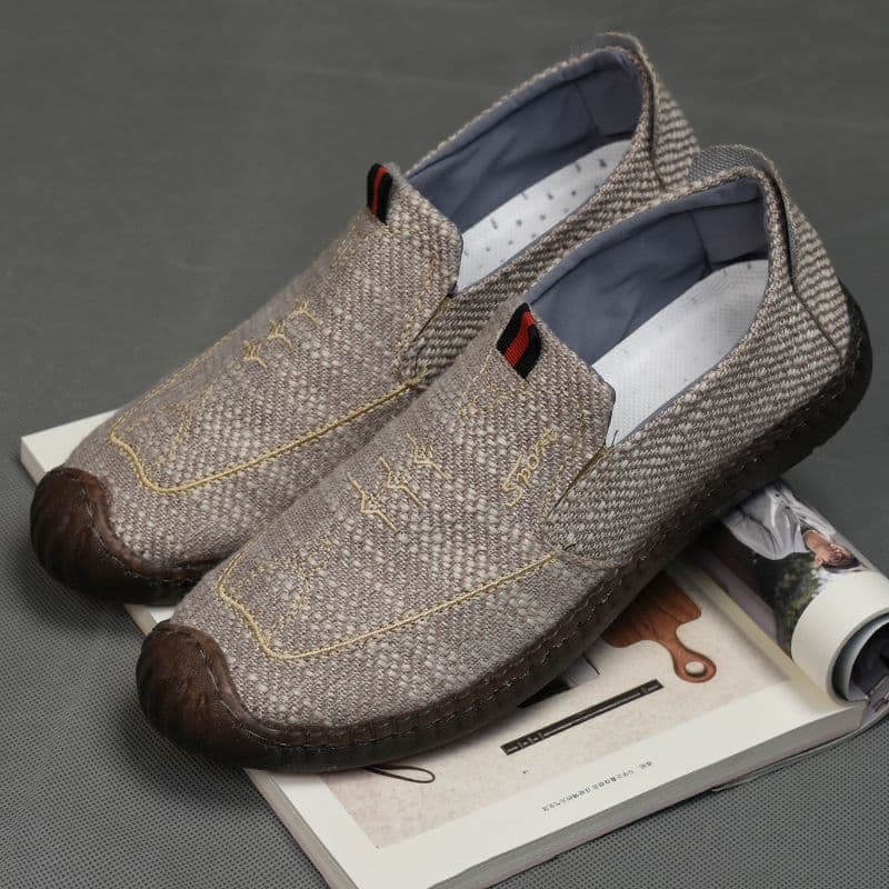 Men's New 2025 Breathable Linen Soft Sole Versatile Hollow Shoes Slip-On Hand-Stitched Shoes