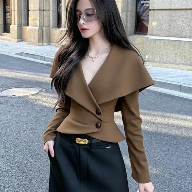 Chic Brown Cape Top Women 2025 Autumn Elegant Fashionable Waist-Nipped Shirt