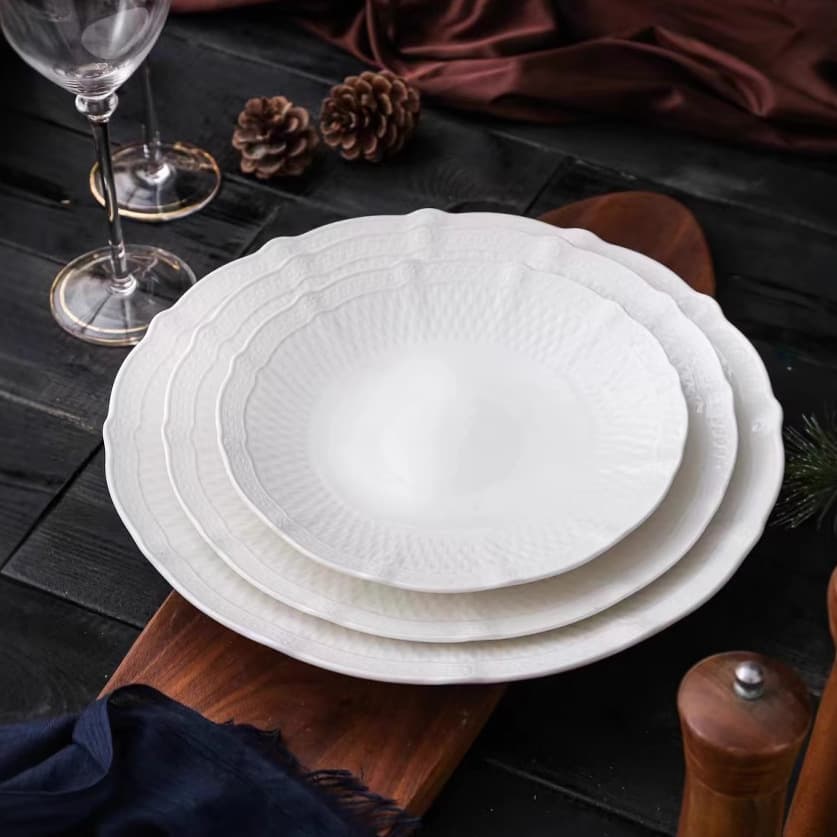 European Style Western Dinner Plate Embossed Ceramic Round Soup Plate Hotel Cold Dish Plate Specialty Tableware Hotel Same Style Wave Light