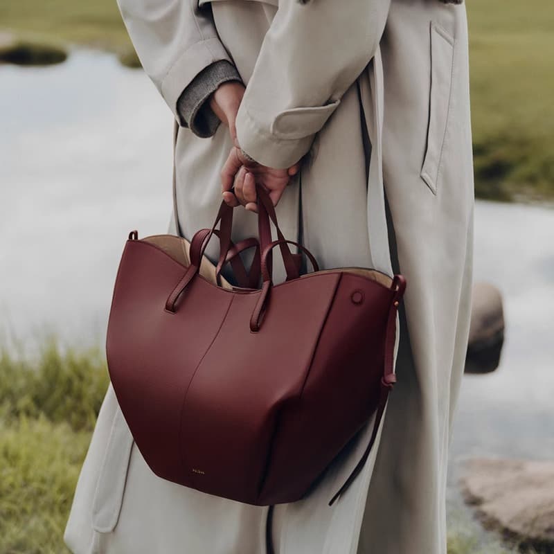 New Autumn/Winter Large Capacity Commuter Handheld Shoulder Tote Bag Genuine Leather Women's Bag Boling En Wings Bag Light Luxury