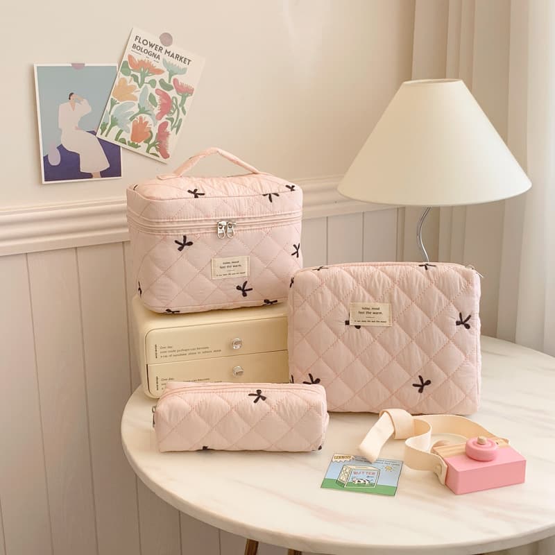 2025 Amazon Cross-border New Quilted Embroidered Butterfly Bow Makeup Bag 3-Piece Set Portable Toiletry Bag