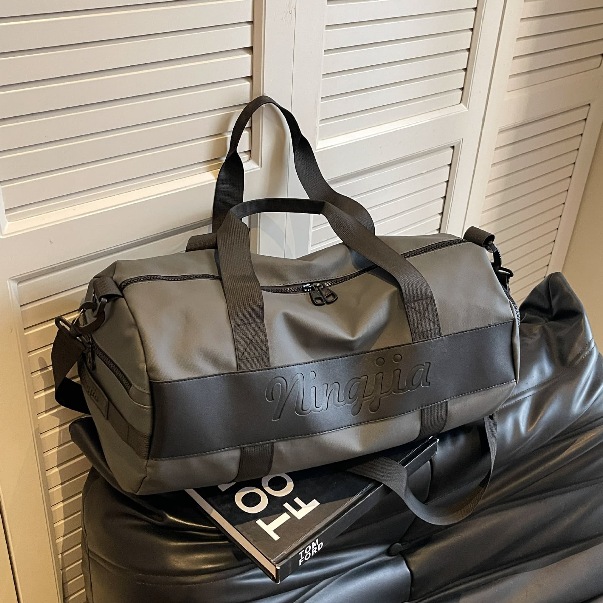 Independent shoe compartment fitness bag dry and wet separation swimming training sports bag large capacity short-distance travel bag women's luggage bag