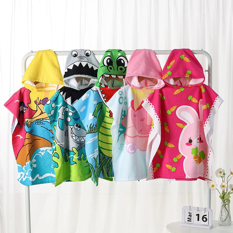Children's Bath Towel Poncho Beach Towel for Girls and Boys, Cartoon Baby Hooded Bathrobe for Bathing and Swimming
