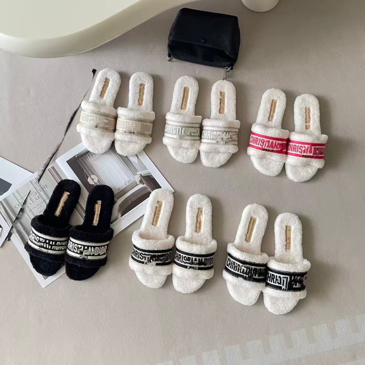 D-House Autumn/Winter Furry Slippers for Women, Fashionable and Versatile, Flat Embroidery Letter Lamb Fleece Lined One-Strap Slippers