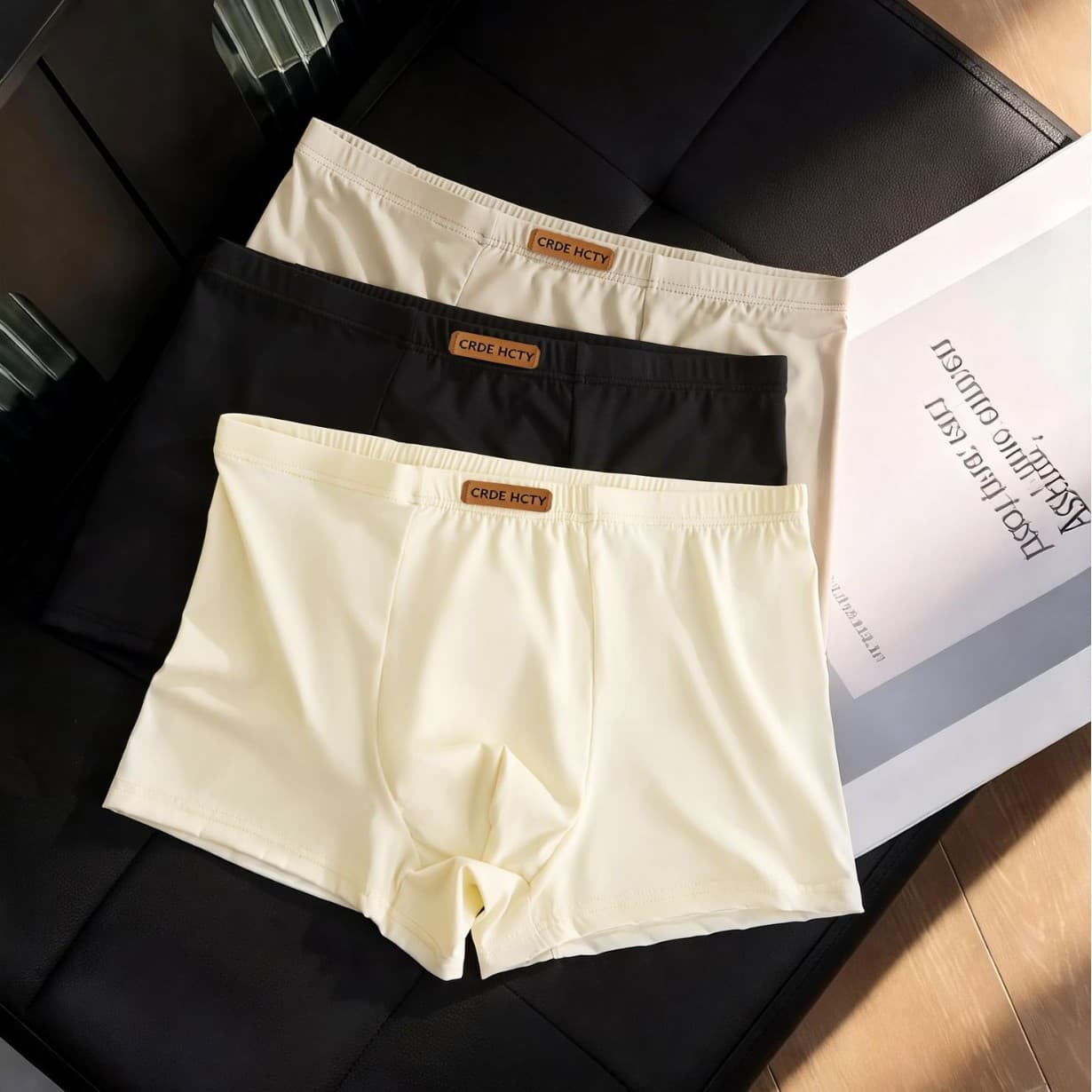 Ice Silk Men's Underwear Antibacterial Milk Skin Ice Silk Men's Boxer Briefs Loose Breathable Comfortable Men's Shorts
