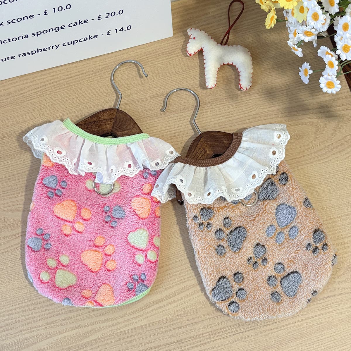 Autumn Winter New Pet Clothes Cute Paw Print Lace Dog Cat Vest Bichon Teddy Small Dog Leash Compatible