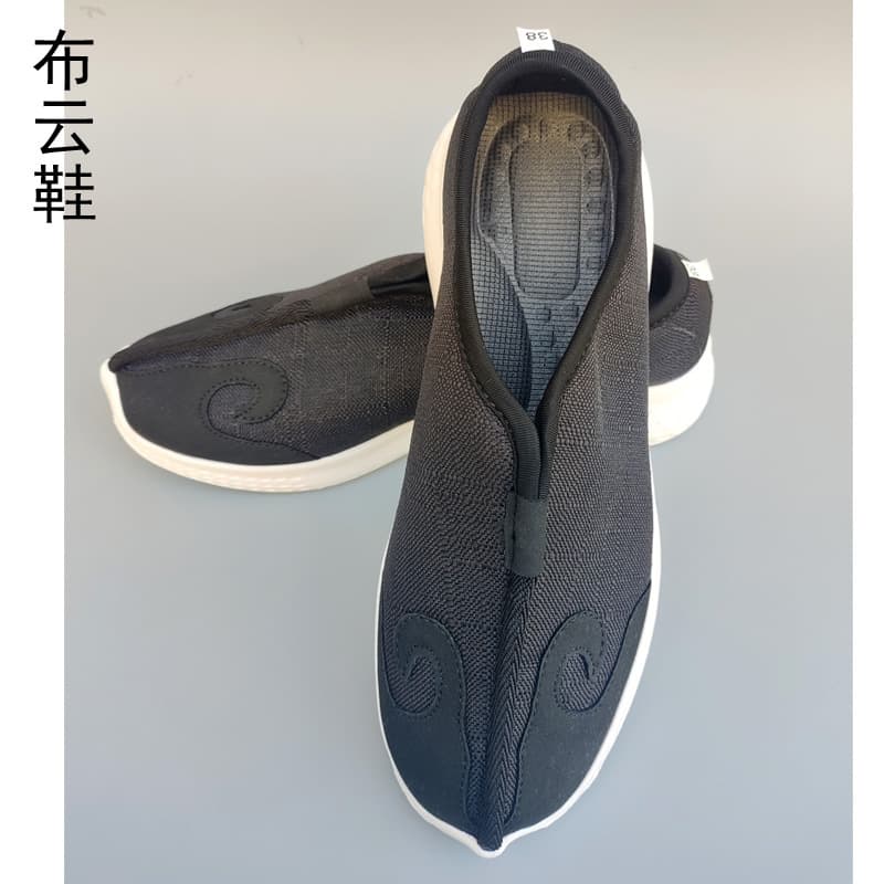 Taoist shoes made of high-quality cotton and linen fabric, single shoes with fleece lining, lightweight sole, non-slip and wear-resistant, cloud-shaped design.