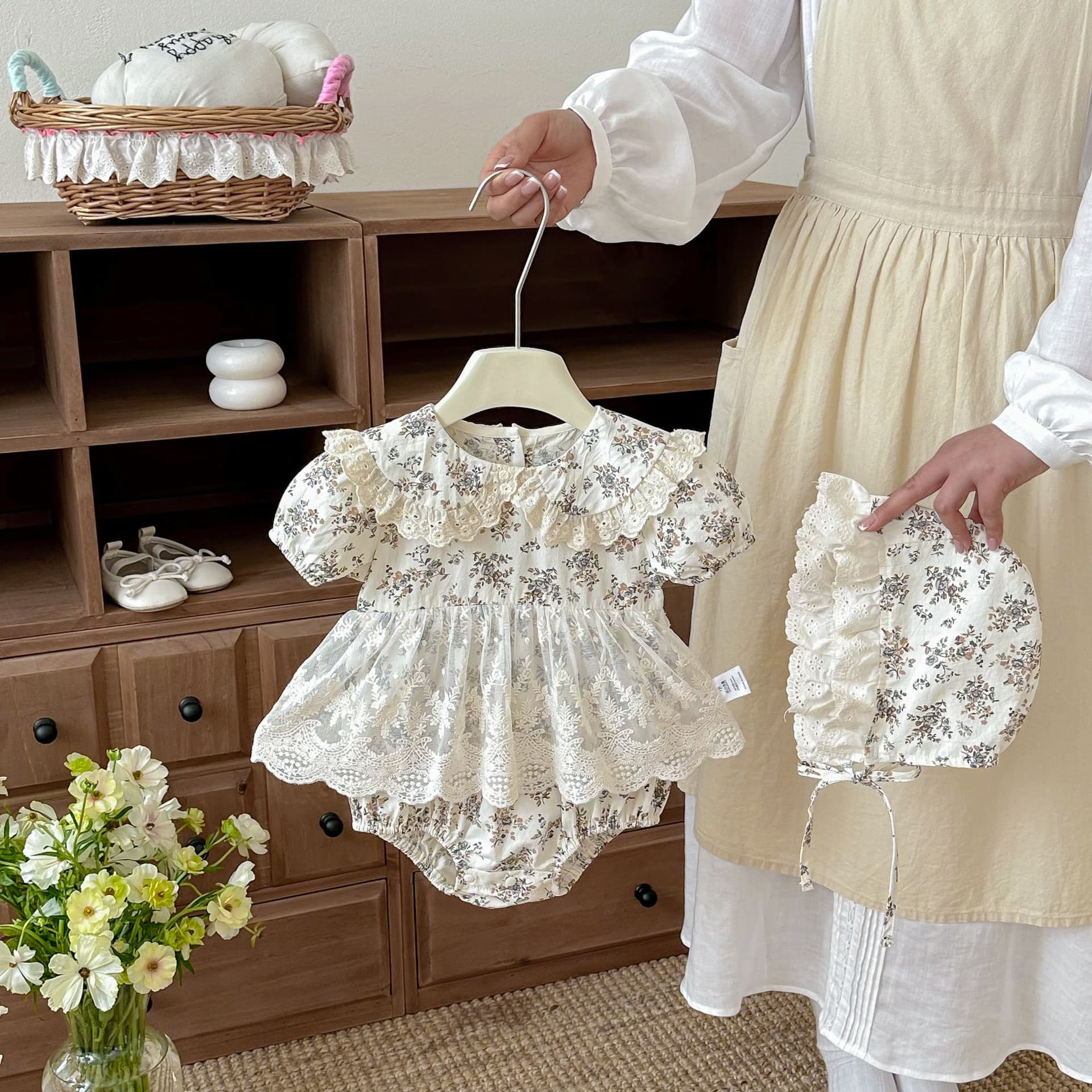 ins baby clothes summer thin princess sweet floral jumpsuit female baby bag butt dress romper cotton a type