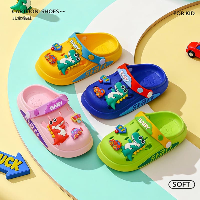 New Summer Children's Sandals for Boys and Girls Ages 3-12, Baby Bear Cute Non-Slip Closed-Toe Two-Way Kids Slippers