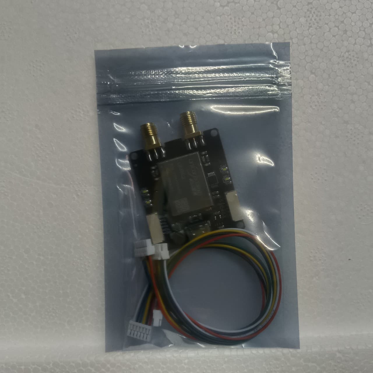 UM980/UM982 Full-system Full-frequency RTK Dual-antenna Directional 4G Centimeter-level High Precision Positioning Development Board
