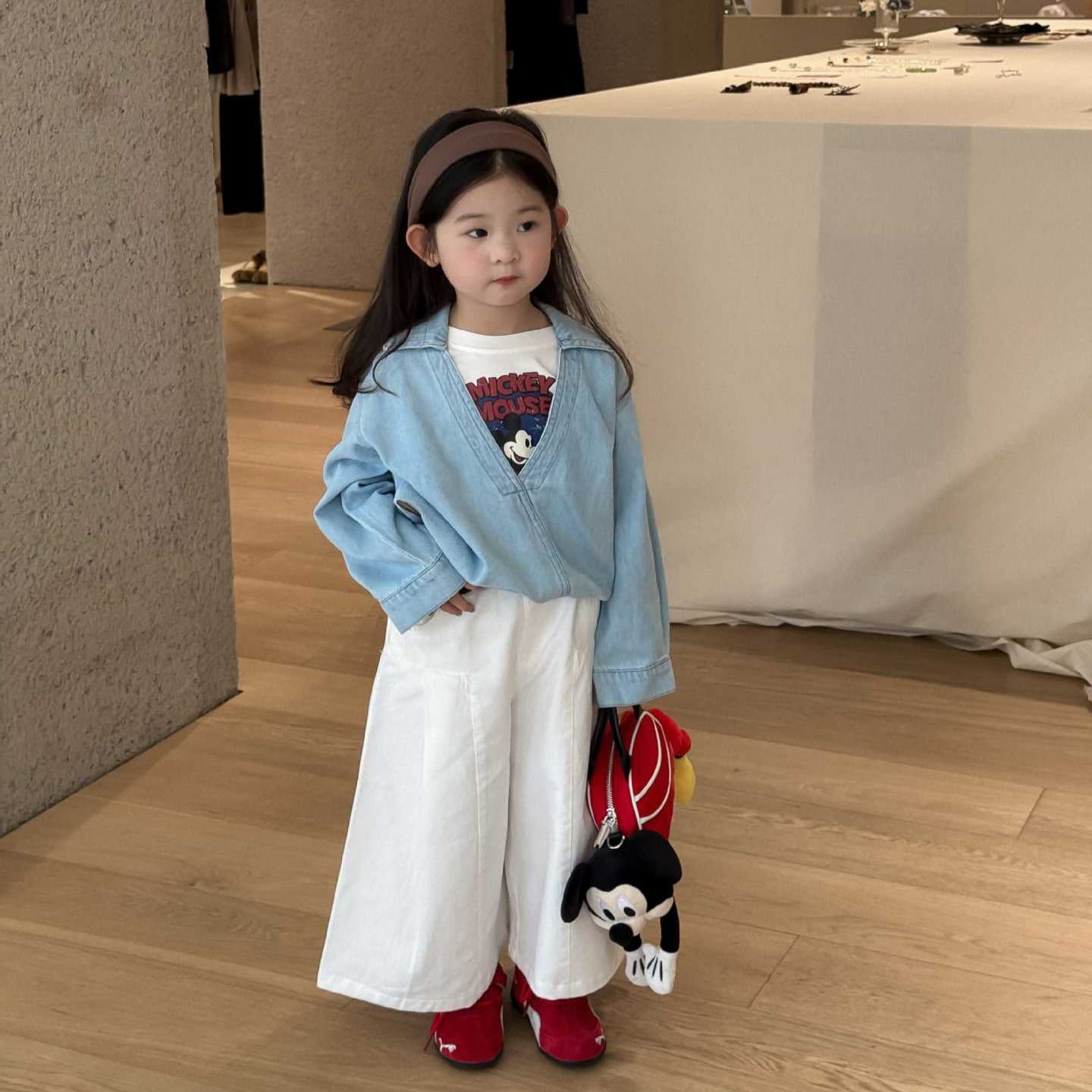 2025 Autumn New Children's Clothing, Korean Style, Girls' Cartoon Faux Two-Piece Denim Shirt, Liu Tianyi's Outfit