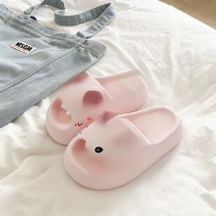 INS Style Funny Tiger Cat Teeth Slippers Women 2026 New Indoor Home Comfortable Soft Cloud-Like Slippers Men