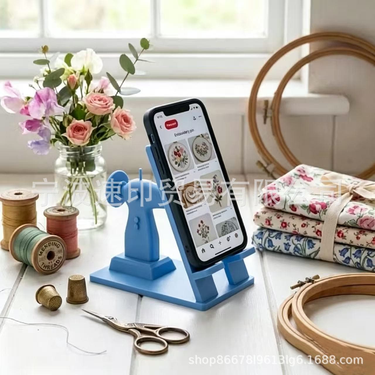 Independent station popular Sewing Machine Phone Stand home creative 3d sewing machine phone stand