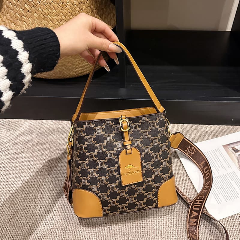 Crossbody Chic Handbag Bucket Bag 2026 Spring New Trend Retro Shoulder Bag Women's Bag Premium Practical Tote