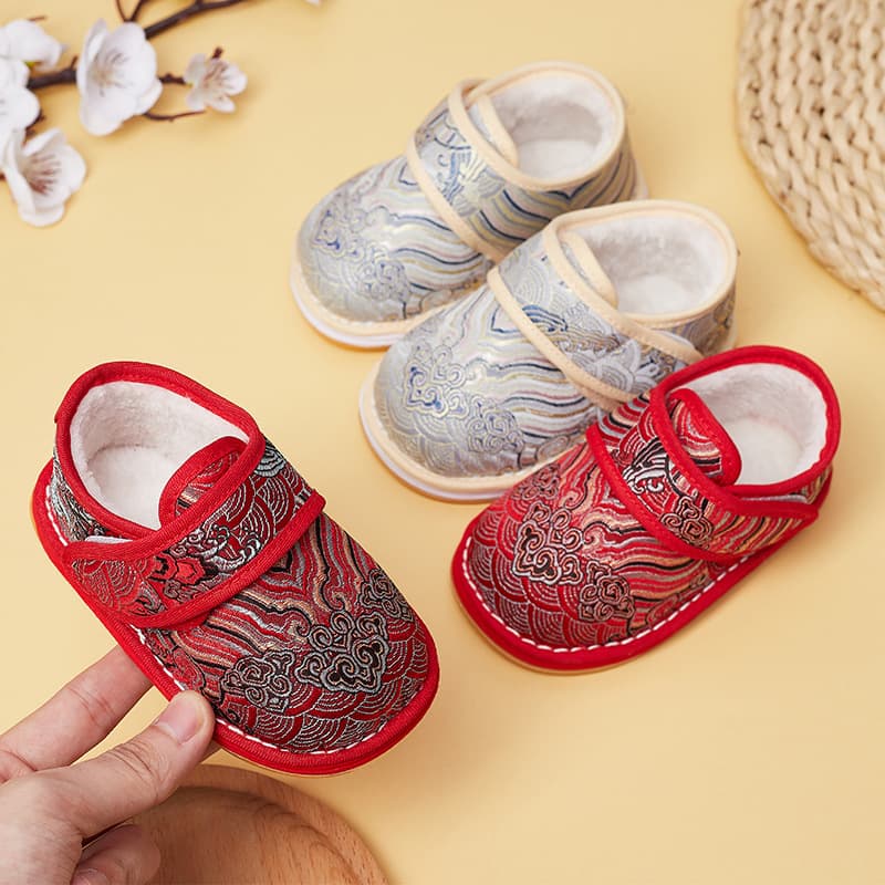 New Chinese National Style Layered Sole Tang Suit Cloth Shoes for Boys and Girls, Anti-slip Warm Baby Walking Shoes for Autumn and Winter, Zhuazhou Ceremony Shoes