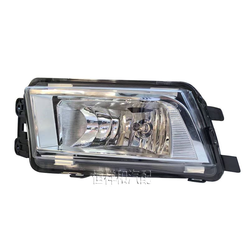 Suitable for 16-18 Volkswagen Passat Front Fog Lights, Front Bumper Grille Lighting Assembly, Front Anti-Fog Lights