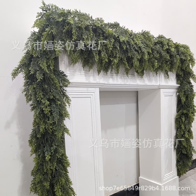 Christmas feel glue rattan Amazon Christmas fireplace wall hanging pine cypress leaf green plant pine needle vine table decoration