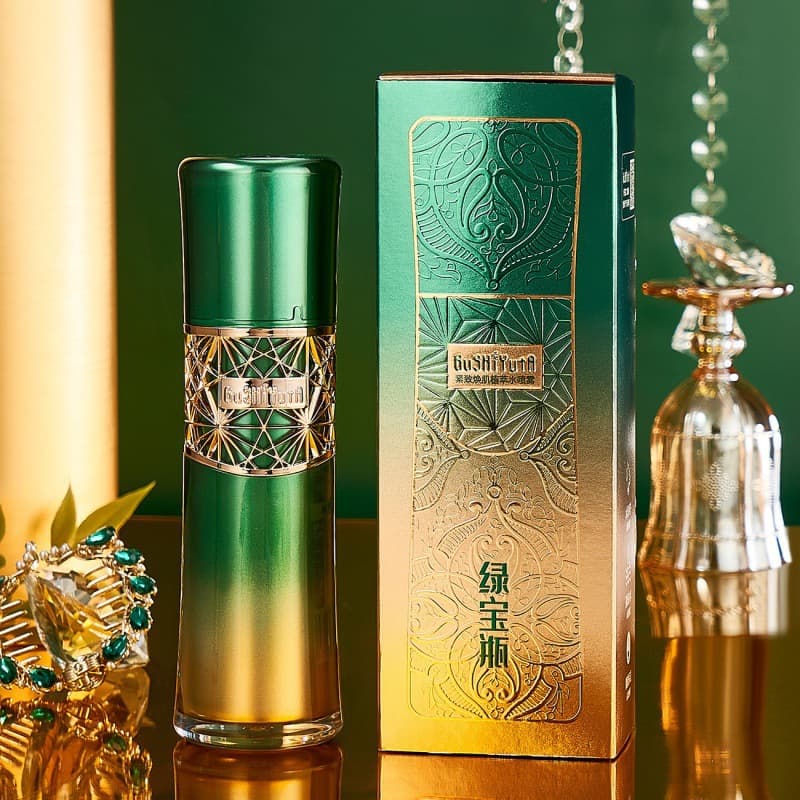 Story and Her Cinema Exclusive Hydrating Moisturizing Green Treasure Vase Firming Revitalizing Plant Extract Water Spray Toner Skin Lotion