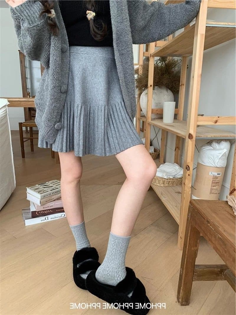 Plus Size Women's Autumn/Winter New Design Pleated Knit Skirt, High-Waist Slimming Half Skirt, Versatile A-Line Skirt