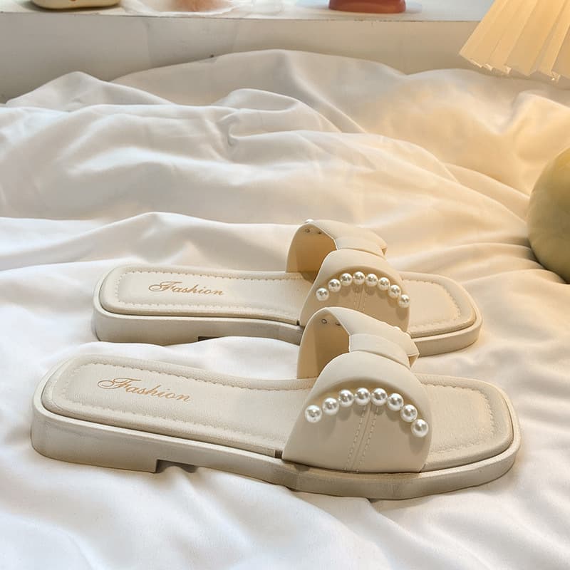 Trendy Women's Summer Slippers 2026 New Style Fashion Versatile Polka Dot Anti-slip Durable Flat One-strap Beach Sandals