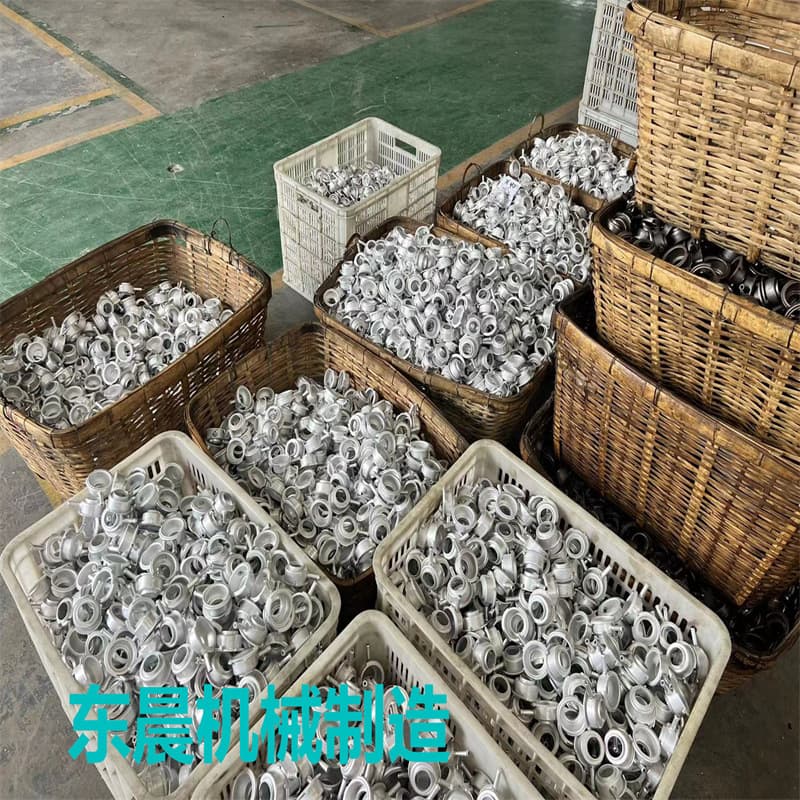 Water inlet, stainless steel water inlet for automobiles, machined water inlet, automotive water nozzle.