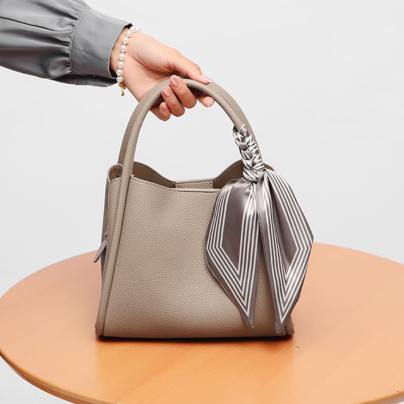 Luxury Women's Handbag 2026 New Fashion Tote Bag Premium Crossbody Bucket Bag Basket Bag Factory Direct