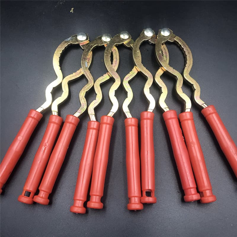 Self-produced Walnut Cracker, Nut Shell Opener, Spring-loaded Nut Pliers, Metal Dry Nut Cracker