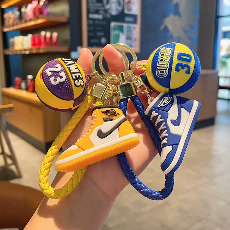 New Creative Basketball Sneaker Keychain Exquisite Pendant Couple Backpack Car Keychain Charm Gift Wholesale